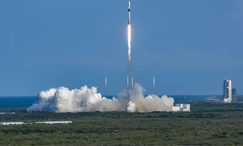Satelit Republik Indonesia atau Satria-1 telah berhasil diluncurkan dari Cape Canaveral Space Force Station, Florida, Amerika Serikat pada Minggu, 18 Juni 2023 pukul 18.21 waktu setempat atau 05.21 WIB. (Foto: SpaceX)