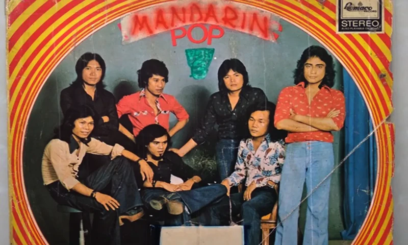 Album Mandarin D’Lloyd. (Foto: Koleksi Kei)