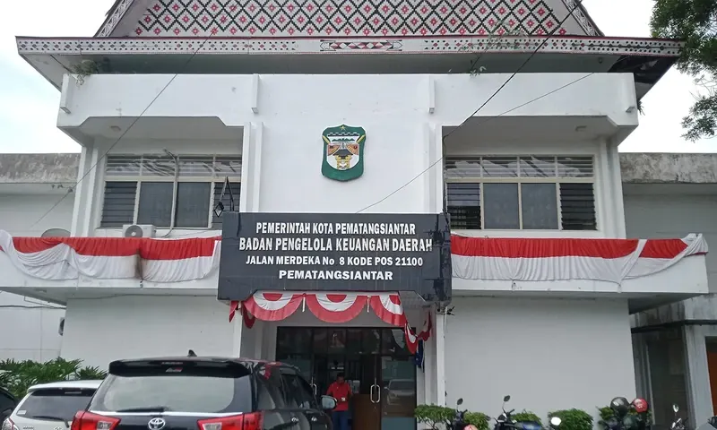 Pengamat ekonomi, Darwin Damanik dari USI menilai, Pemko Pematang Siantar belum maksimal dan tidak mempunyai program kerja yang benar-benar menyentuh masyarakat terhadap penyerapan anggaran APBD 2023. (Foto: PARBOABOA/Putra Purba)