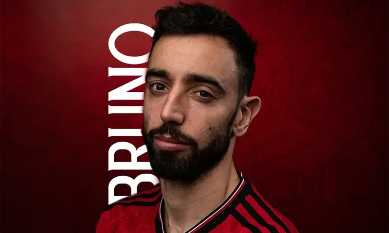 Teka-teki mengenai siapa kapten baru Manchester United (MU) akhirnya terungkap. Erik Ten Hag akan segera mengangkat Bruno Fernandes sebagai kapten baru Setan Merah dalam waktu dekat. (Foto: Instagram/@manchesterunited)