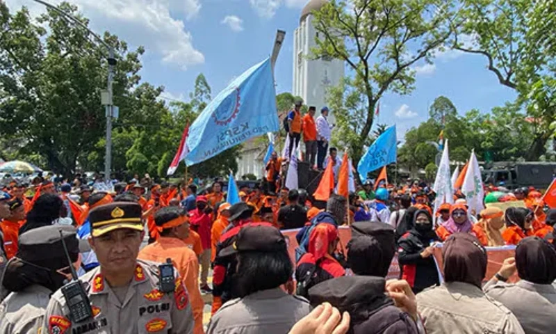 Demonstrasi Serikat Buruh se-Sumatra Utara saat Hari Buruh atau May Day. (Foto: PARBOABOA/Ilham Pradila)