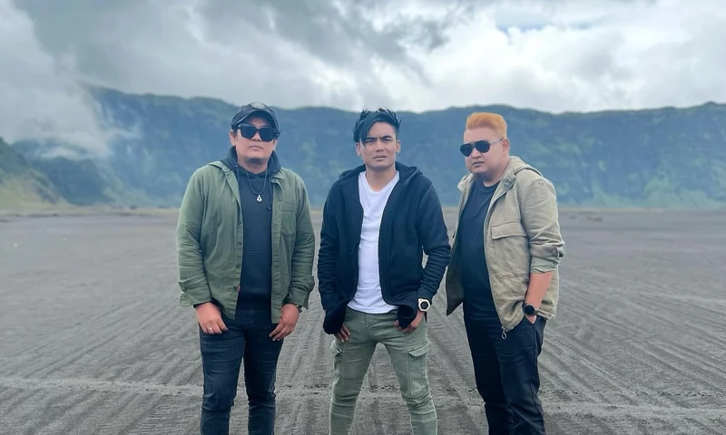 Lirik dan Chord Cinta Tak Harus Memiliki - ST12