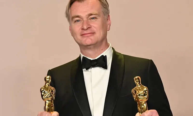 Sosok Chirstopher Nolan, Sutradara Film Yang Sukses Mendapatkan Piala Oscar. (Foto: Instagram/@christophernolann)