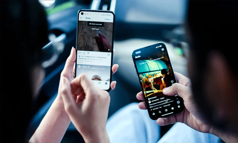 Ilustrasi Perbandingan Inovasi Smartphone (Foto: Pexels/@Viralyft)