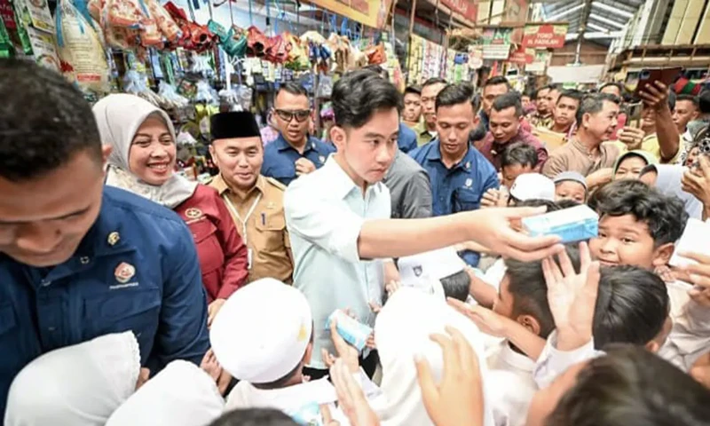 Gibran Dorong Kaji Ulang Sistem Zonasi Pendidikan. (Foto: Instagram/@gibran_rakabuming)