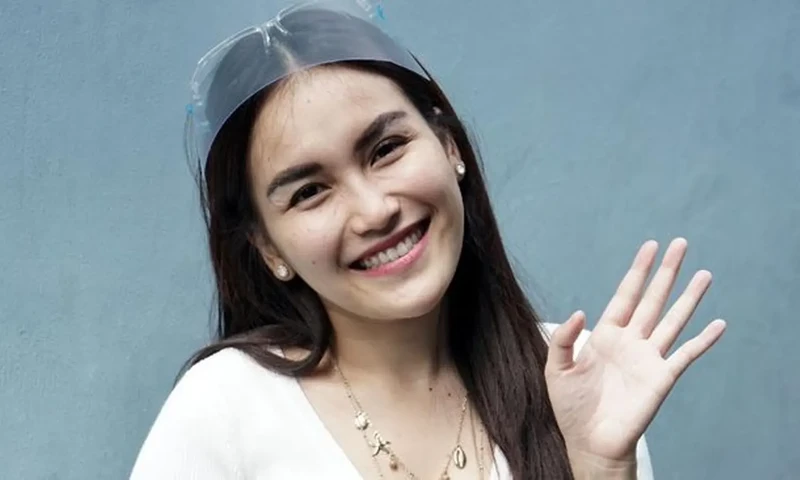 Karaoke milik Ayu Ting Ting ditutup sementara oleh Pemerintah Kota Bengkulu (Foto: Palevi S/detikFoto)