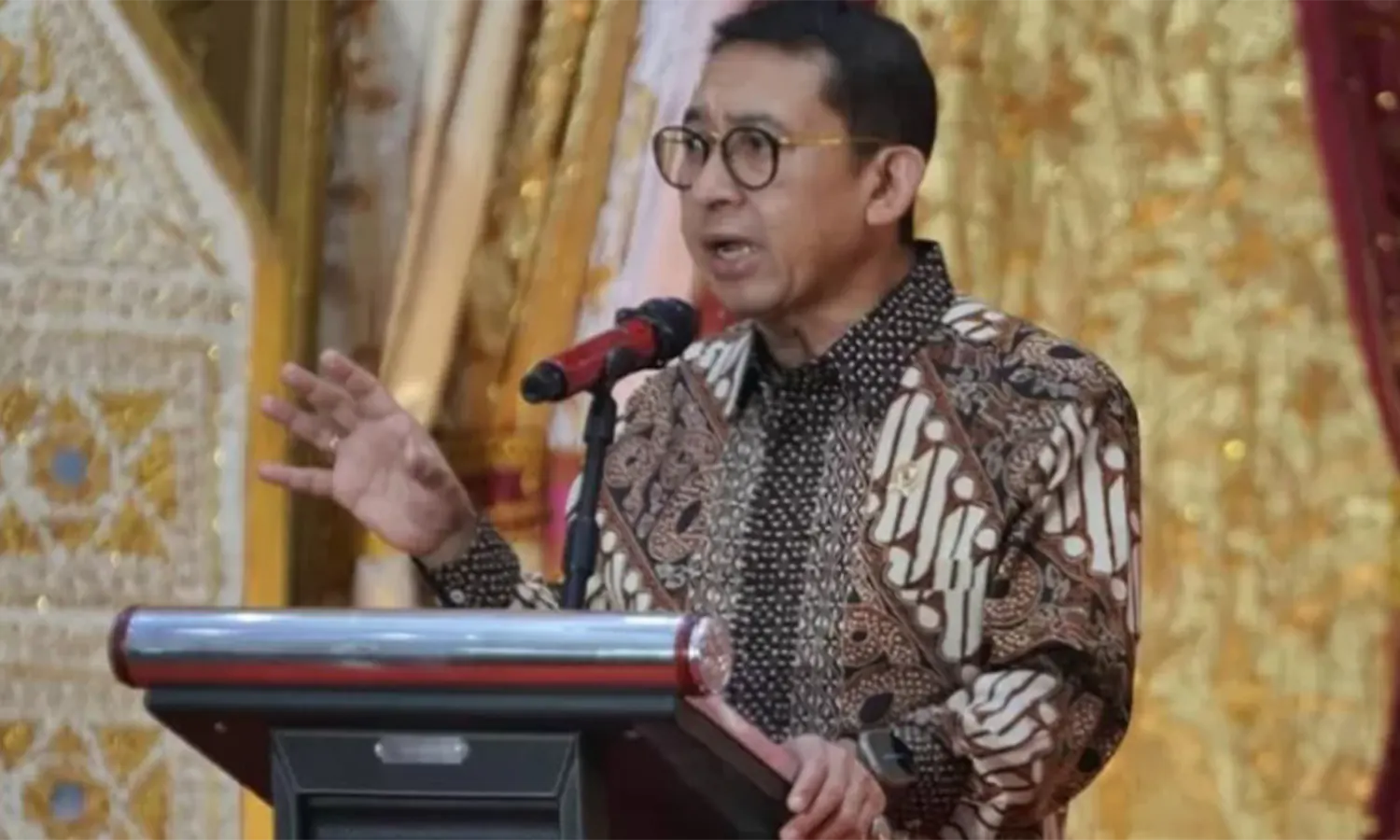 Menteri Kebudayaan RI, Fadli Zon. (Foto: IG @fadlizon/cakrawala.co)