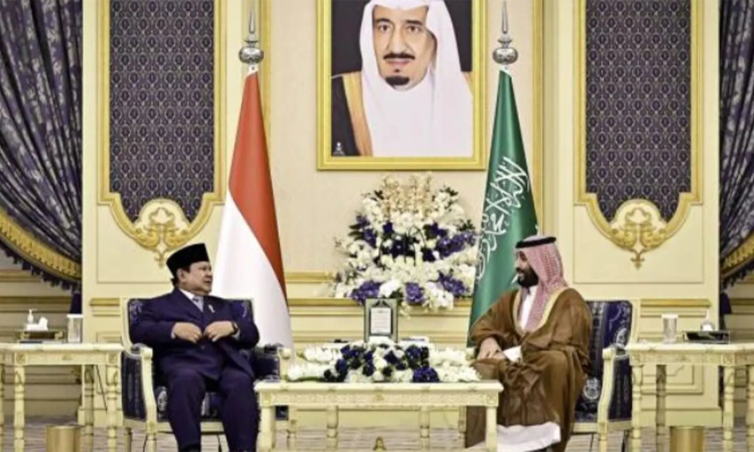 Pertemuan bilateral antara Presiden Prabowo dan Putra Mahkota Arab Saudi, Pangeran Mohammed bin Salman bin Abdulaziz Al Saud (MBS). (Foto: Dok. BPMI Setpres)