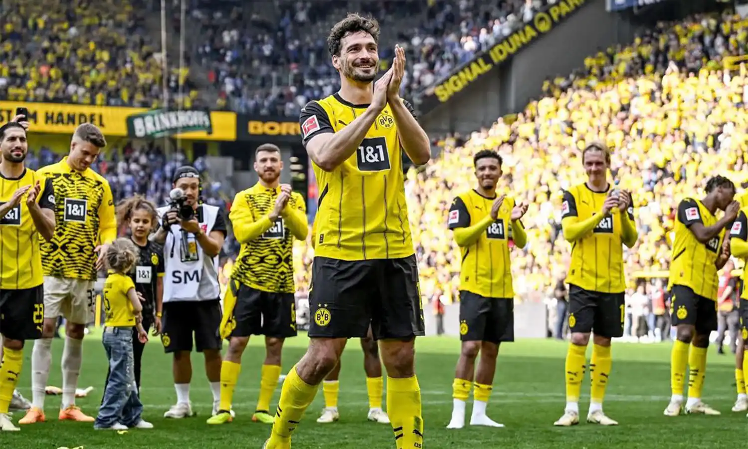 Raksasa La Liga, Real Madrid, sempat dikabarkan tertarik untuk merekrut bek veteran Jerman, Mats Hummels, pada bursa transfer musim panas 2024. Hummels saat ini berstatus bebas transfer setelah kontraknya dengan Borussia Dortmund berakhir. (Foto: Instagra