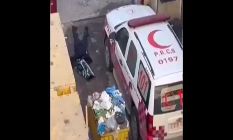 Rumah Sakit Al-Amal jadi menjadi sasaran penyerbuan tentara Israel. (Tangkapan Layar X/@EyeonPalestine)