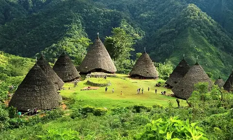 Pesona Desa di Atas Awan: Wae Rebo Peringkat Dua Desa Paling Indah di Dunia