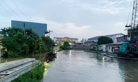 Sungai di Jalan Danau Singkarak Medan Kembali Meluap, Rumah Warga Terendam