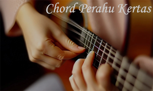 Lirik dan Chord Perahu Kertas – Maudy Ayunda, Lengkap dengan Maknanya