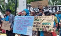 Merasa Ditipu Soal Hak Rusun, Warga Kampung Bayam Datangi Balai Kota