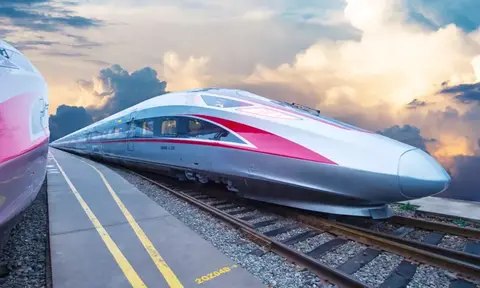 Pemerintah Akan Memperluas Kereta Cepat hingga ke Surabaya, Pengamat: Evaluasi Dulu Kinerja KCJB!