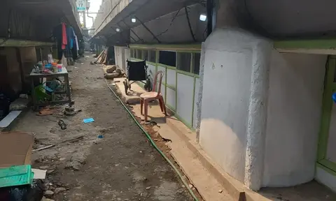 Mengintip Kehidupan Manusia Kolong Tol Angke 2 yang Akan Direlokasi