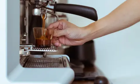 Dari Kopi Komersial ke Gelombang Keempat, Inilah Transformasi Industri Kopi di Pematang Siantar