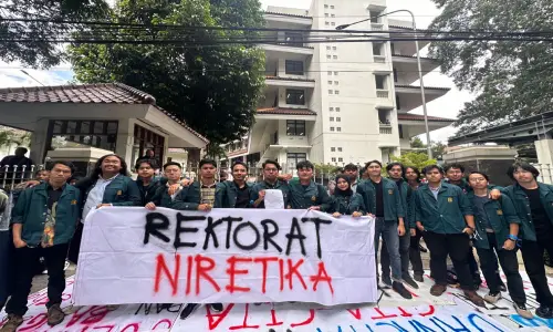 Mahasiswa ITB Ditawari Pinjol, Pengamat: Jangan Hantarkan ke Jurang Kesengsaraan