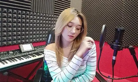 Koleksi Foto Difarina Indra yang Dikira Livy Renata