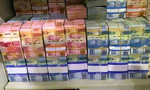 Skandal UIN Alauddin Makassar: Bongkar Fakta Uang Palsu dan Cara Membedakannya