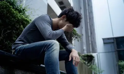 Pengertian Sad Boy dan Fenomena Patah Hati Anak Muda