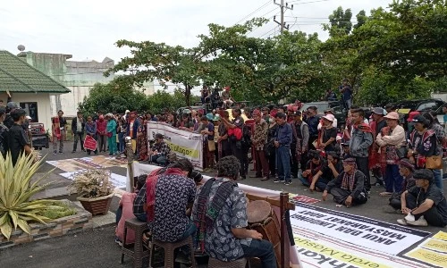 Aliansi Masyarakat Adat Gelar Aksi Tuntut Pembebasan Sorbatua Siallagan