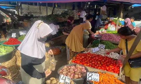 Harga Kebutuhan Pokok di Medan Turun, Pedagang Menjerit Sepi Pembeli