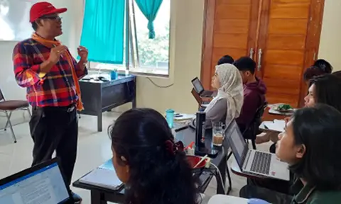 Kabar dari Sekolah Jurnalisme Parboaboa: Menggali Isu Perbaikan Gizi yang Kerap Luput dari Liputan